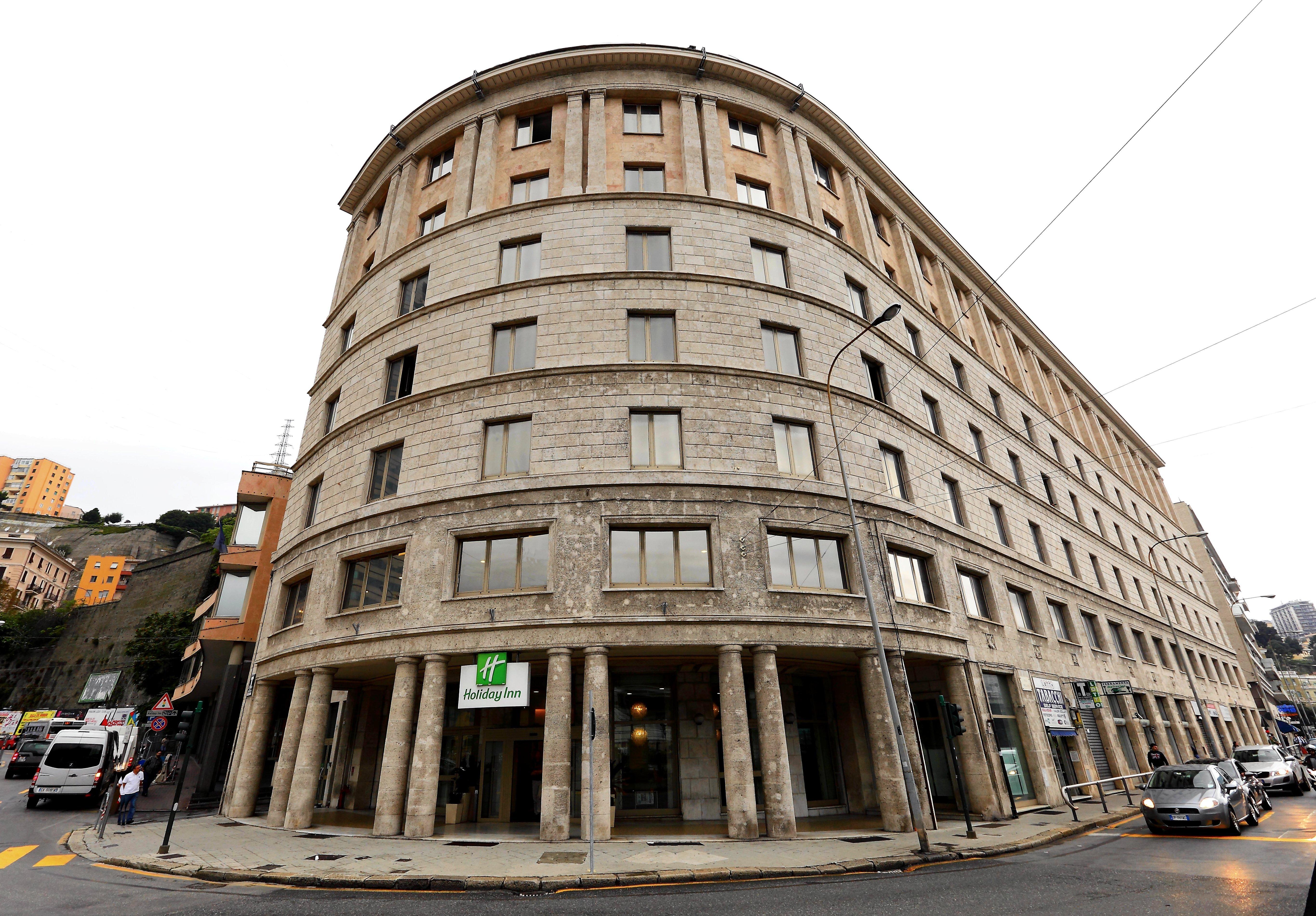 Holiday Inn Genoa City By Ihg Exteriör bild