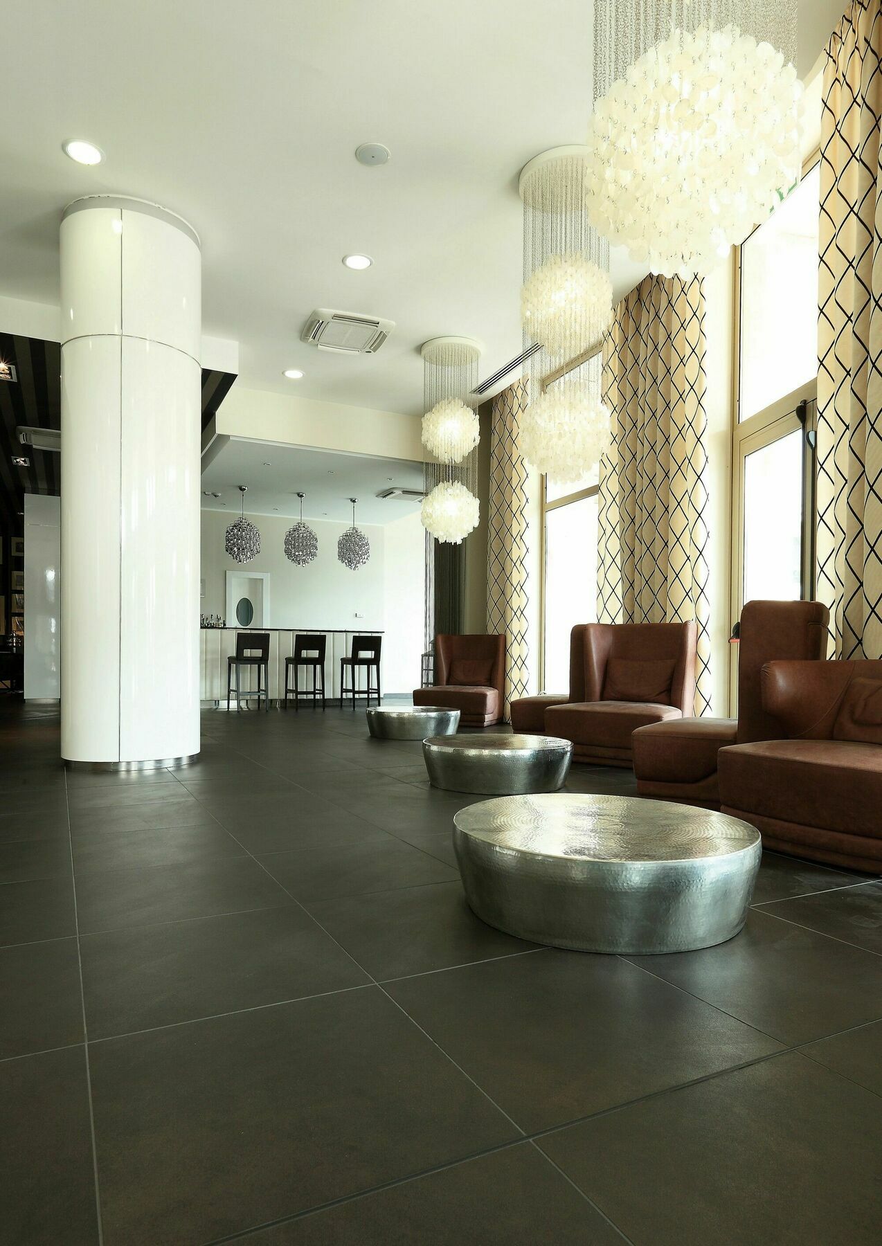 Holiday Inn Genoa City By Ihg Exteriör bild